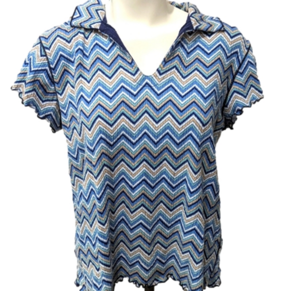 Brisas Tops - Brisas v neck collared top with blue and tan zig zag design, sz large